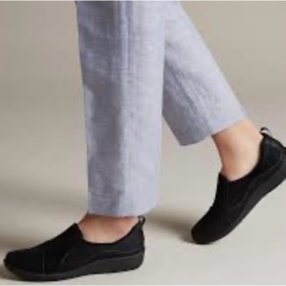 Clarks Claudsteppers Sillian Paz Black Flats Professional Loafers NWT.